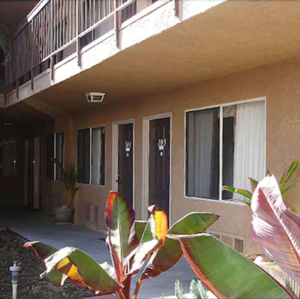 Rivera Inn & Suites Motel Pico Rivera Ngoại thất bức ảnh