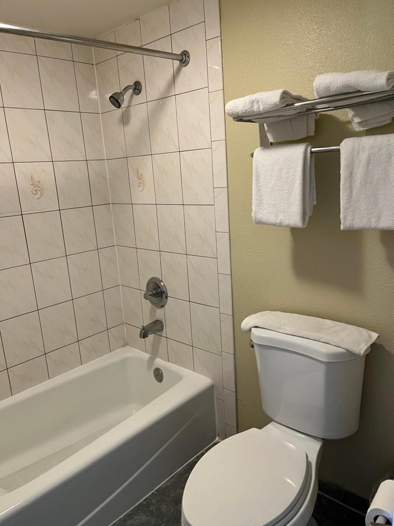 Rivera Inn & Suites Motel Pico Rivera Ngoại thất bức ảnh